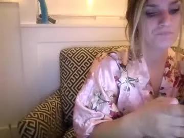 Sexxxyvibes from Chaturbate