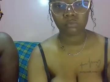 Sexy_helle from Chaturbate