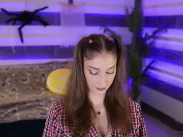 Freechat sexycelline on Chaturbate