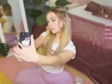 Shinybarbie from Chaturbate