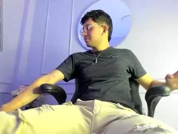 siimon_grey from Chaturbate is Freechat