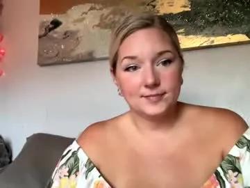 Singlesexymom from Chaturbate