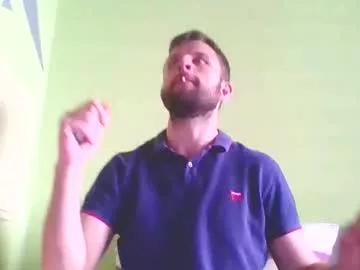 Slaveboy32bi from Chaturbate