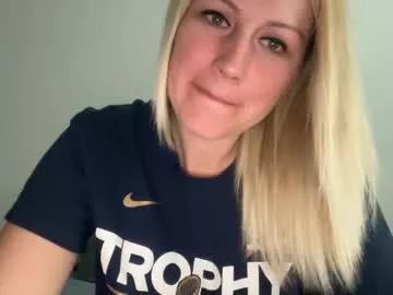 Smexxii93 from Chaturbate