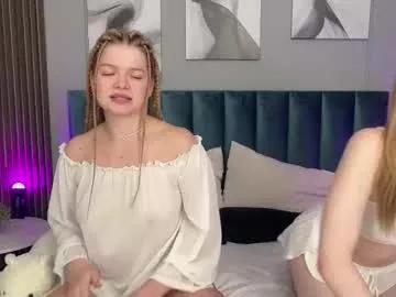 Snusy from Chaturbate