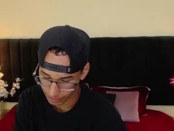 Soft_attraction from Chaturbate