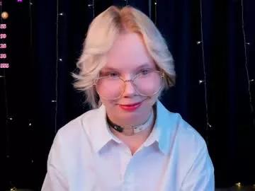 sooft_girl from Chaturbate