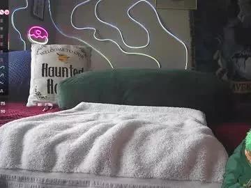 sp00kywitchmom from Chaturbate
