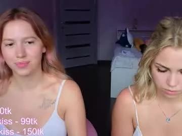 stefany_and_bettany from Chaturbate is Freechat