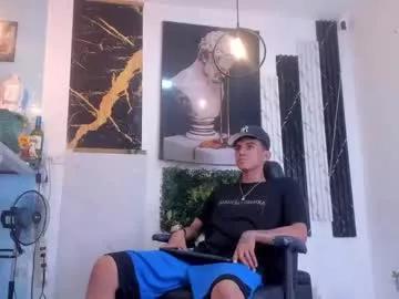 stiiveen_24cm from Chaturbate