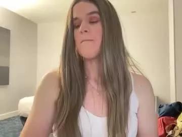 suddenly_sara86 from Chaturbate