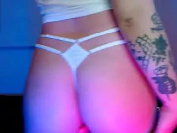 sunnyhottt from Chaturbate