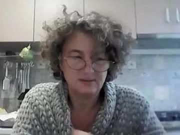 Sunnylarrah11 from Chaturbate