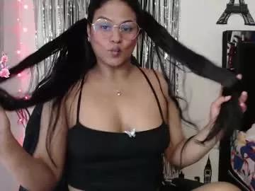 sweetalmaa from Chaturbate