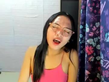 sweetcummer27 from Chaturbate