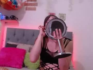 sweethoney22_ from Chaturbate
