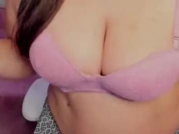 sweetie_curvy from Chaturbate