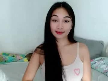 sweetlilly_18 from Chaturbate