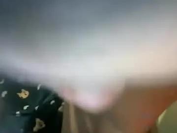 Sweetpussysweat19 from Chaturbate