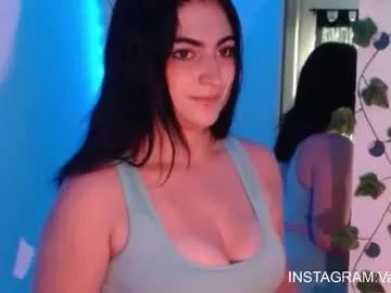 sweett_minionn from Chaturbate