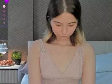 synnovebuoy from Chaturbate