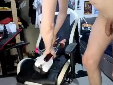 tall_guy323 from Chaturbate