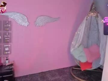 tara_collin from Chaturbate