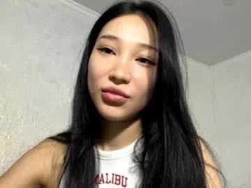 Tashinadoncaster from Chaturbate