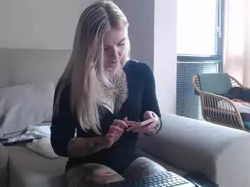 tattoobbgirl from Chaturbate