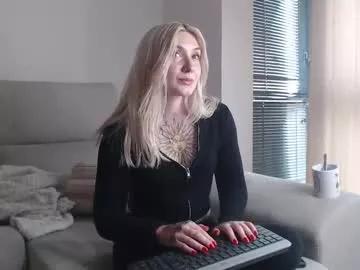 tattoobbgirl from Chaturbate