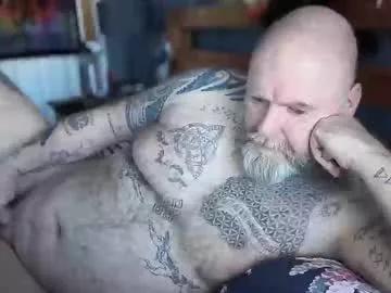tattooeddilf01 from Chaturbate