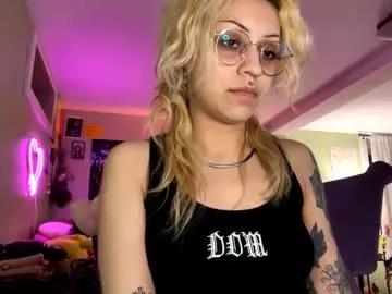 theeking_venus from Chaturbate