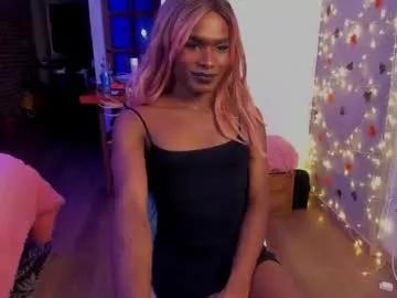 Thegoldenbitch from Chaturbate