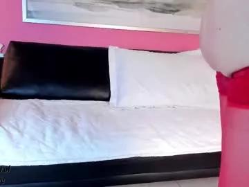 tiffanysuarez_ from Chaturbate