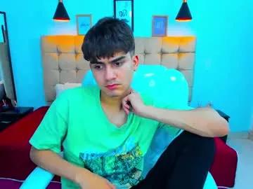 tommy18__ from Chaturbate