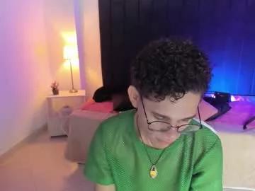 tommy_tucker10 from Chaturbate