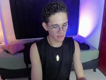 tommy_tucker10 from Chaturbate