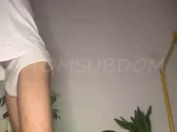 Tomsubdom from Chaturbate