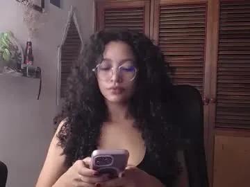 Treasuresz from Chaturbate