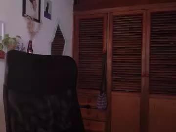 Treasuresz from Chaturbate