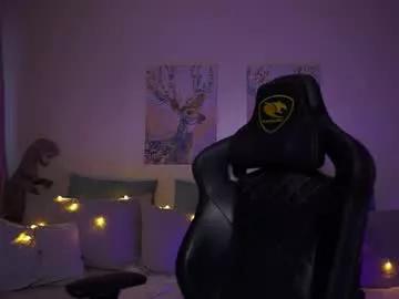 twiinkie_pie from Chaturbate