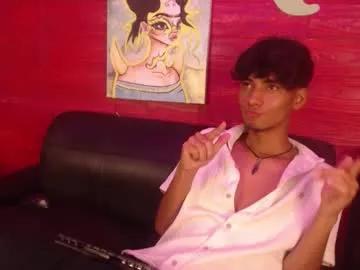 Tyler_wolf_1 from Chaturbate