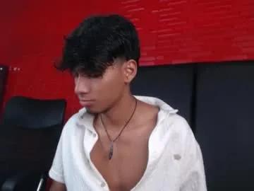 Tyler_wolf_1 from Chaturbate