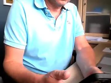 Ukshowall from Chaturbate