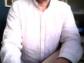 Ukshowall from Chaturbate