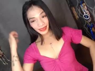uncut_queen from Chaturbate