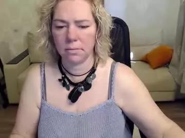 unsual_milf from Chaturbate