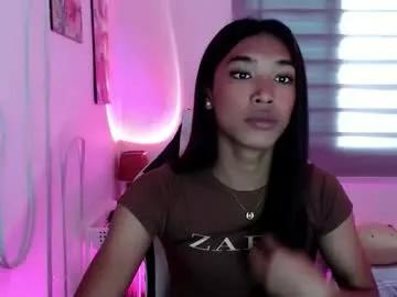 ur_dazzlingmorenaxx from Chaturbate is Freechat