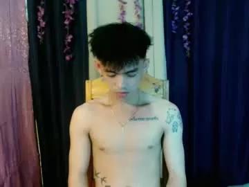 urhunky_boy from Chaturbate