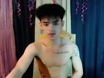 urhunky_boy from Chaturbate